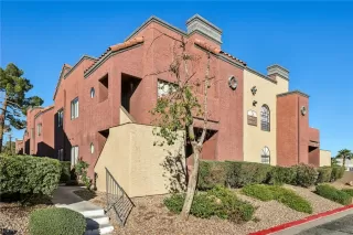 Photo #1: 2757834 Listing 