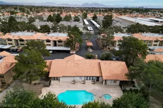 Browse active condo listings in MOUNTAIN CREEK