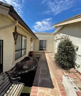 Photo #4: 2757887 Listing 