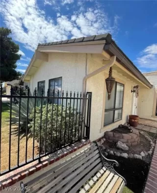 Photo #5: 2757887 Listing 