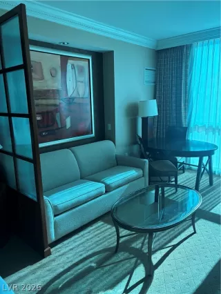 Photo #4: 2757921 Listing