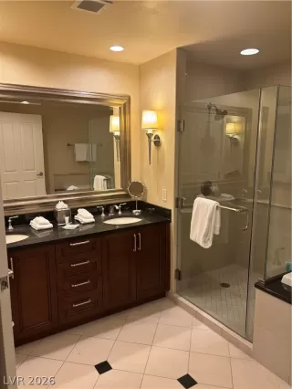 Photo #6: 2757921 Listing