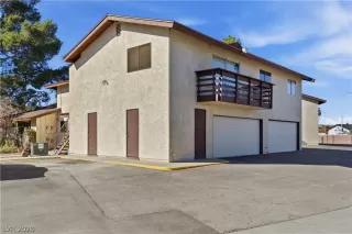 Photo #1: 2757943 Listing