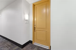 Photo #4: 2757944 Listing