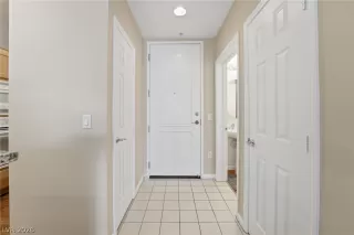 Photo #5: 2757944 Listing