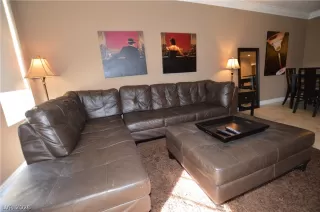 Photo #3: 2757946 Listing 