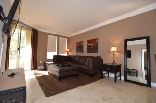 Photo #5: 2757946 Listing 