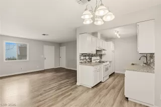 Photo #6: 2757991 Listing