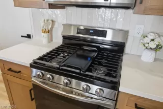 Photo #4: 2758012 Listing 