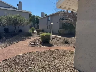 Photo #5: 2758013 Listing