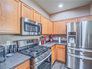 Photo #5: 2758041 Listing 