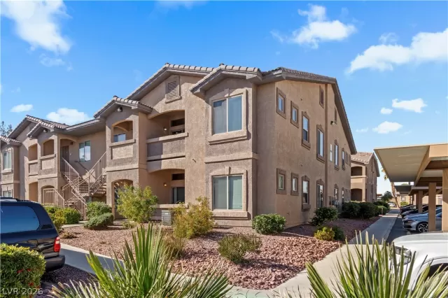 MLS: 2758044 Condo For Sale