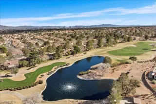 Photo #1: 2758047 Listing