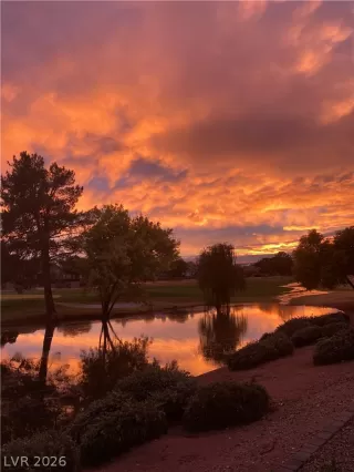 Photo #3: 2758047 Listing