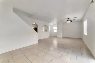 Photo #1: 2758081 Listing