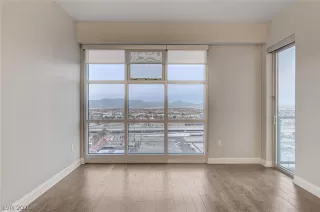 Photo #2: 2758090 Listing 