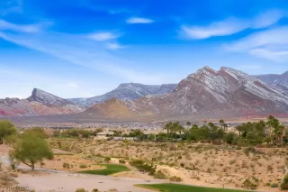 Photo #2: 2758103 Listing