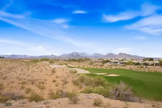 Photo #4: 2758103 Listing