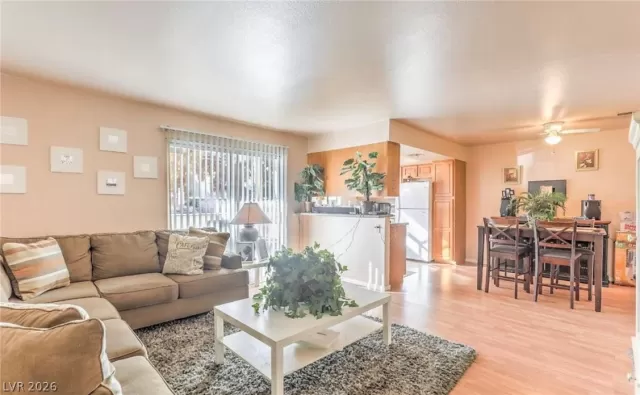 MLS: 2758105 Condo For Sale