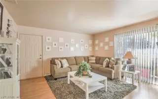 Photo #1: 2758105 Listing 