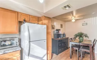 Photo #3: 2758105 Listing 