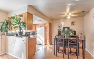 Photo #6: 2758105 Listing 