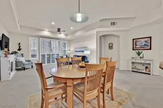 Photo #6: 2758112 Listing