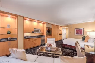 Photo #6: 2758115 Listing