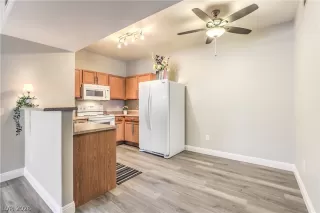 Photo #3: 2758157 Listing 