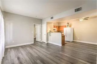 Photo #6: 2758157 Listing 