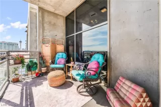 Photo #5: 2758182 Listing