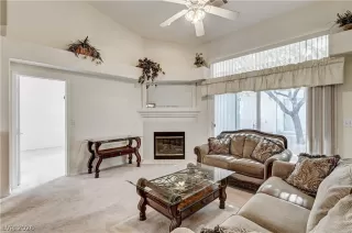 Photo #5: 2758185 Listing 