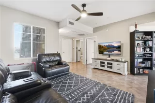 Photo #4: 2758205 Listing