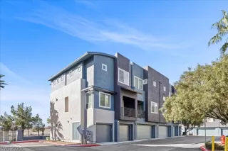 Photo #2: 2758221 Listing 