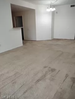 Photo #6: 2758262 Listing 