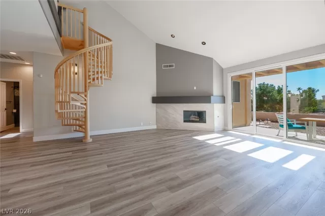 MLS: 2758284 Condo For Sale