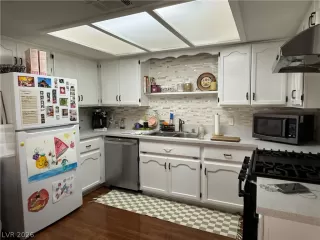 Photo #6: 2758313 Listing