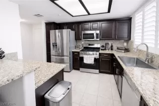 Photo #2: 2758397 Listing