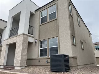 Photo #1: 2758405 Listing 