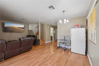 Photo #5: 2758444 Listing