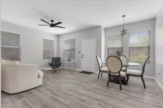 Photo #4: 2758456 Listing