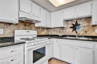 Photo #3: 2758518 Listing 