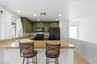 Photo #2: 2758529 Listing 