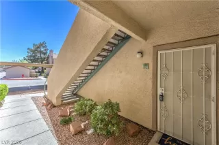 Photo #3: 2758535 Listing 