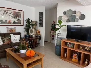 Photo #6: 2758540 Listing 