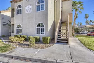 Photo #2: 2758542 Listing 