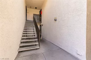 Photo #3: 2758601 Listing