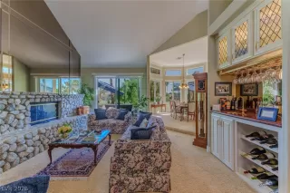 Photo #3: 2758602 Listing 