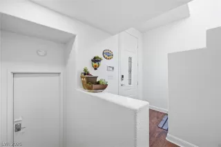 Photo #5: 2758627 Listing 