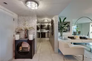 Photo #1: 2758634 Listing